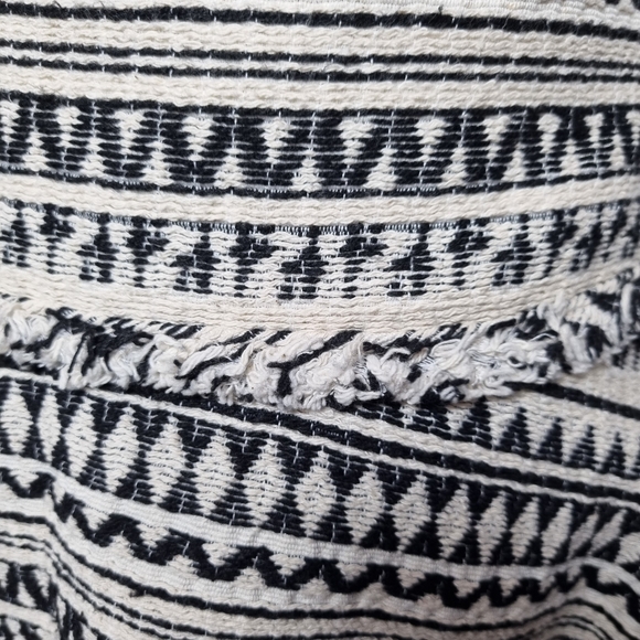 Banana Republic Raw Edge Skater Skirt Size 2 - Picture 3 of 7